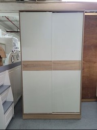 廠家直銷 全新 3尺/4尺 白橡木色趟門衣櫃 #WP-03-BW36A $2500 / WP-03-BW48A $2800 (包送貨及安裝)