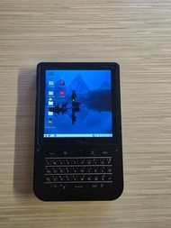 95成新 Hackberry Pi CM5 掌上主機 (連支撐/已貼膜) + CM5 16GB Lite (含WiFi) + Hailo-8L M.2 AI卡 + 專用天線連保護袋