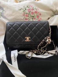 Chanel woc ball 23c
