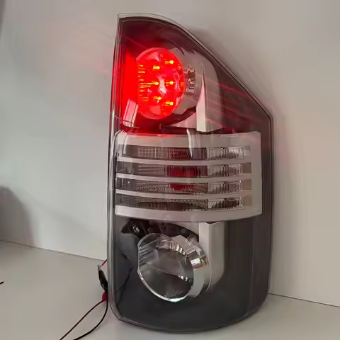 A Pair Car taillights For Toyota NOAH VOXY ZRR70 2007 to 2010