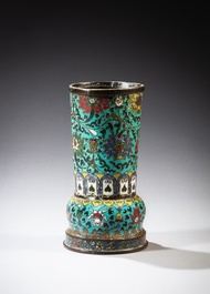 A cloisonné enamel ‘lotus’ vase, Ming dynasty, 16th century | 明十六世紀 掐絲琺瑯纏枝蓮紋箸瓶