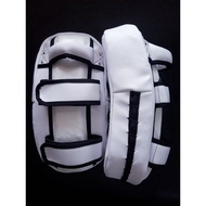 Muay Thai Kick Boxing Power Training Focus Mitts Pads