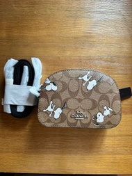 [COACH] x Snoopy shoulder bag