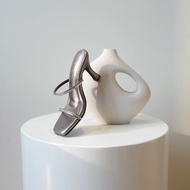 ELLIS : รองเท้าส้นสูง 3 นิ้วประดับคริสตัล (Size 34 - 42)  (Lucille Studio)