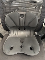 Curble Wider 坐姿矯正椅背