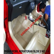 Corolla CROSS Basic Carpet