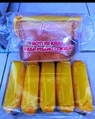 Roti Jordan Pisang Cokelat