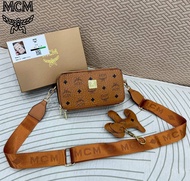 กระเป๋าสะพายข้าง สะพายไหล่ สะพายพาดลำตัว เอ็มซีเอ็ม/MCM สำหรับผู้หญิง/ผู้ชาย ขนาด 8นิ้ว
