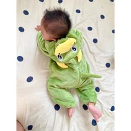 Dinosaur character clothes for baby boys 6-8 months