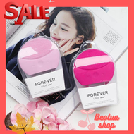 Máy rửa mặt mịn forever chế độ rung mạnh làm sạch sâuchế độ rung mạnh massa da mặt có 2 màu xanh và