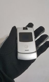 motorola V3沒有電池。手機背蓋章零件機售後不退