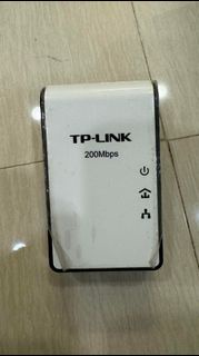 二手近全新 P-LINK TL-PA211KIT 迷你電力線網路橋接器 一顆