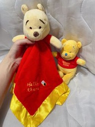 原價二百幾 比利時正版現貨迪士尼小熊維尼公仔 BB公仔 約15 cm + 小熊維尼安撫巾 小熊維尼口水巾 👉一套兩件$89（單買公仔$48、安撫巾$79.9）Disney Winnie the Poo