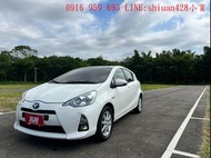 《《 2013年  Toyota 頭批、油電混合車 Prius C 》》