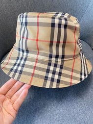 100%real Burberry 漁夫帽
