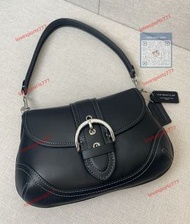 COACH蔻馳 Soho腋下包