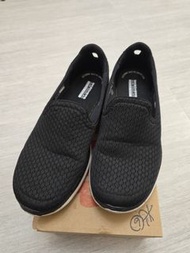 Skechers Go Walk Air Cooled Goga Mat Slip On Shoes