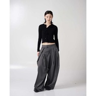 Slim CURVED BUTTON Sweater 67PERCENT/67% - CURVED BUTTON KNIT