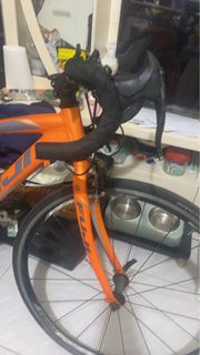 急出公路單車fuji