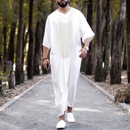 เสื้อคลุมซาอุดิอาหรับสไตล์ตะวันออกของผู้ชายเสื้อยืดพิมพ์ลายชาวอิสลามโท้บีเดรสขนาดพิเศษมุสลิม