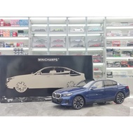 MINICHAMPS 1/18 BMW i5 Metallic Blue 1739 110023400 MINICHAMPS 1/18 BMW i5 Metal White 1739 11002340