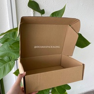 Ready Stock Corrugated Box - Carton Box / Packaging Box / Delivery Box (31CM X 22CM X 9CM)