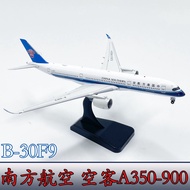1: 400 South Airlines Airlines A350-900 Airliner B-30F9 Aircraft Model Glue-Free Color-Separating Alloy Ornaments