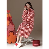 Ultra-หนาคู่สามชั้นผ้าฝ้ายSleep RobeฤดูหนาวWarm Coralขนแกะขนาดใหญ่Warm Morning Robeผู้ชายผู้หญิงสวมใ