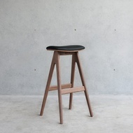 Pony 高凳 | 吧檯椅 | 胡桃木
