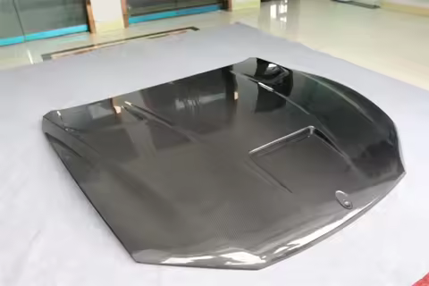 Carbon Fiber Hood Hood Car Body Kit for Maserati Levante