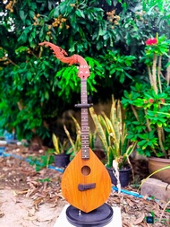 พิณโปร่งคุณภาพสูงไม้ประดู่ ฟิงเกอร์บอร์ดไม้แต้ดำ 4สาย 24 เฟรต รุ่นมาตรฐานดนตรีอิสาน วงจรไฟฟ้า EQ7545