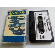Kaset Rock Spring album pertama