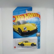 Hot Wheels Porsche 911 Carrera