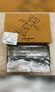Kaws holiday  Korea 浮床