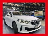 (16)2021年式 BMW 1-Series 118i Edition M 1.5 汽油 珍珠白