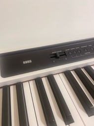 KORG 數碼鋼琴 LP-350 白色