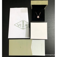 Van Cleef  Van Cleef & Arpels[VC@ Four-leaf clover gray shell necklace]