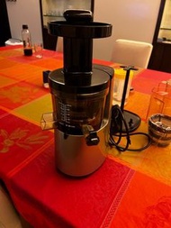 Hurom juicer
