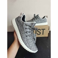 LW batch,  top tier ,    Yeezy 350 "Turtle Dove" ,  AQ4832  , size : 36-48.5   , low cut shose sneak