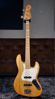 Fender Japan Jazz Bass 70's Reissue