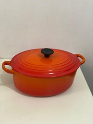 le creuset 橢圓形琺瑯鑄鐵鍋 23厘米 燉煱 新屋入伙禮物 廚具