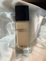 Dior 粉底液 0N