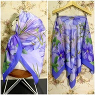 Hijab Segi Empat Voal Motif Sublime Motif Bunga Warna Ungu Jilbab Terbaru