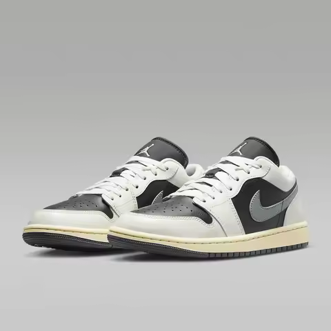 Nike Authentic Air Jordan 1 Low Women's Sports Basketball Shoes DC0774-001
