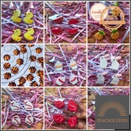 แผ่นน้ำตาลแต่งเค้ก100ชิ้นคละลาย ขนาด1.5นิ้ว ลดราคา Peacock Steps