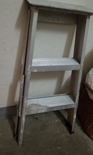 二手:三級鋁梯 ( 高度78 cm)