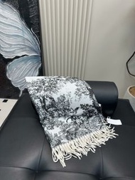 💜全新正品💜 Dior迪奥動物印花羊絨圍巾黑白配色