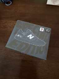 全新未開封隱藏款 New Balance x 711聯乘特別版波鞋模型1300