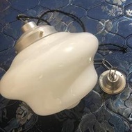 (售價:2800元) 台灣早期素面典雅風老奶油燈