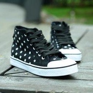 【yes99buy】2013秋冬男款星星黑底 白底 高筒綁帶帆布鞋